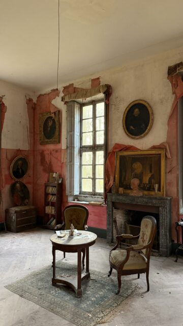 Château abandonné en France

#urbex #decay #abandoned #architecture #ruins