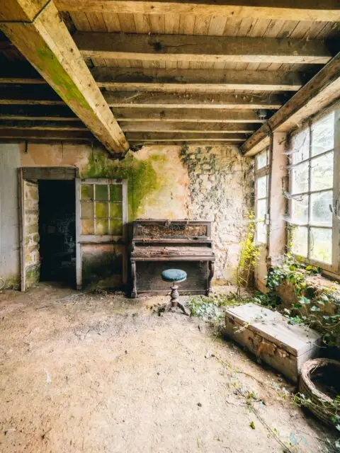 Piano abandonné 🎹🇫🇷

Website : ledecay.com
Flickr : flickr.com/le_decay
Facebook : fb.com/ledecay.photographie

#urbex #decay #abandoned #architecture #ruins
