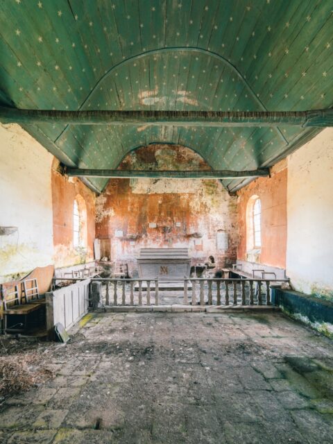 Chapelle à l’abandon, France 🇫🇷

Website : ledecay.com
Flickr : flickr.com/le_decay
Facebook : fb.com/ledecay.photographie

#urbex #decay #abandoned #architecture #ruins