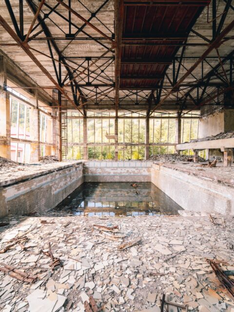Piscine à l’abandon, Arménie 2022 🇦🇲

Website : ledecay.com
Flickr : flickr.com/le_decay
Facebook : fb.com/ledecay.photographie

#urbex #decay #abandoned #architecture #ruins